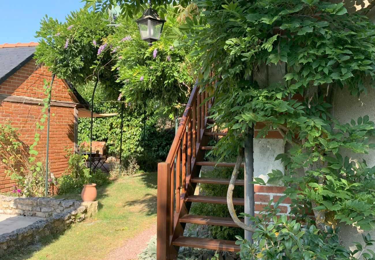 Maison à Rosnay - Gîte Familial 4 étoiles - École du Maupas - Brenne