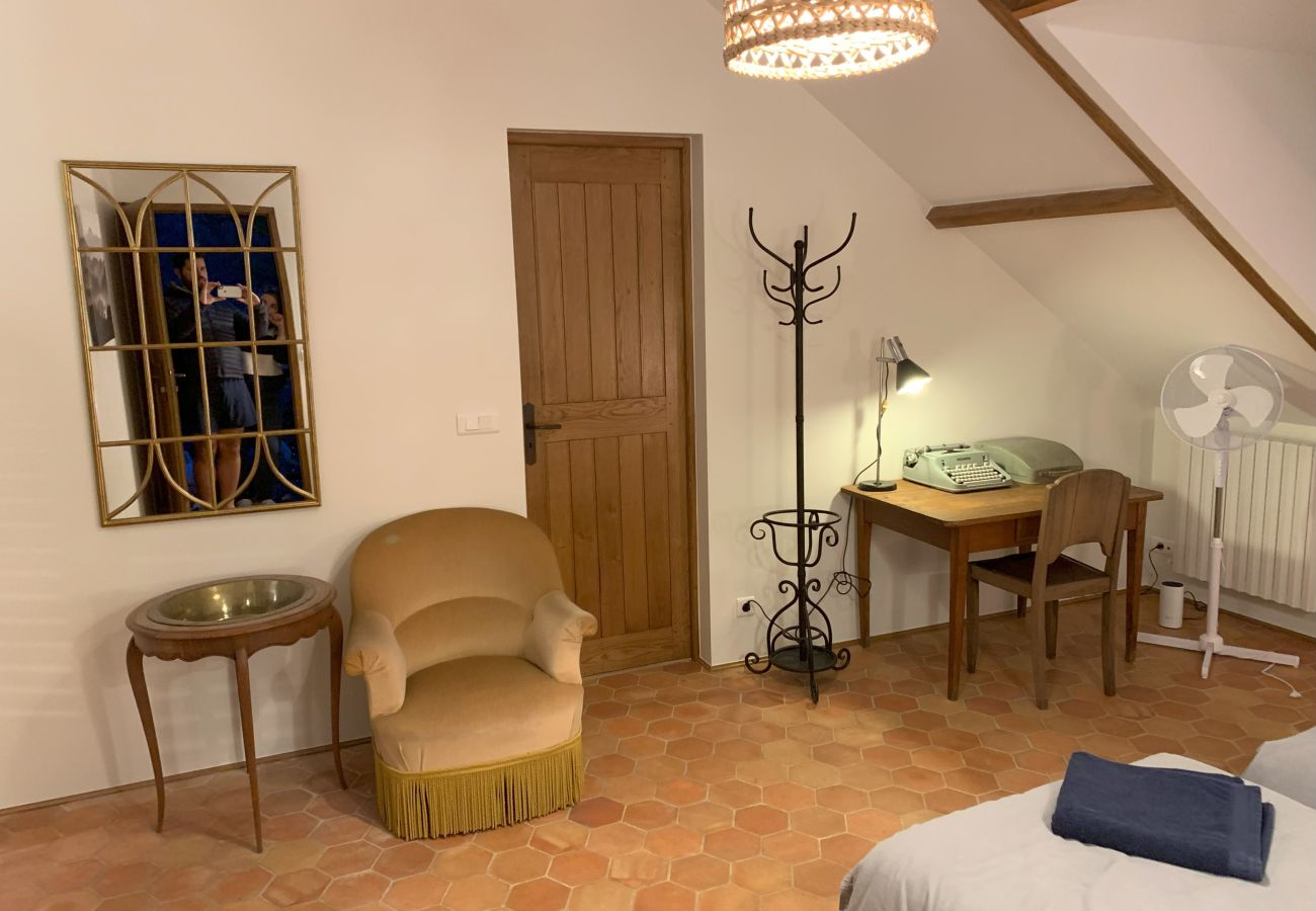 Maison à Rosnay - Gîte Familial 4 étoiles - École du Maupas - Brenne