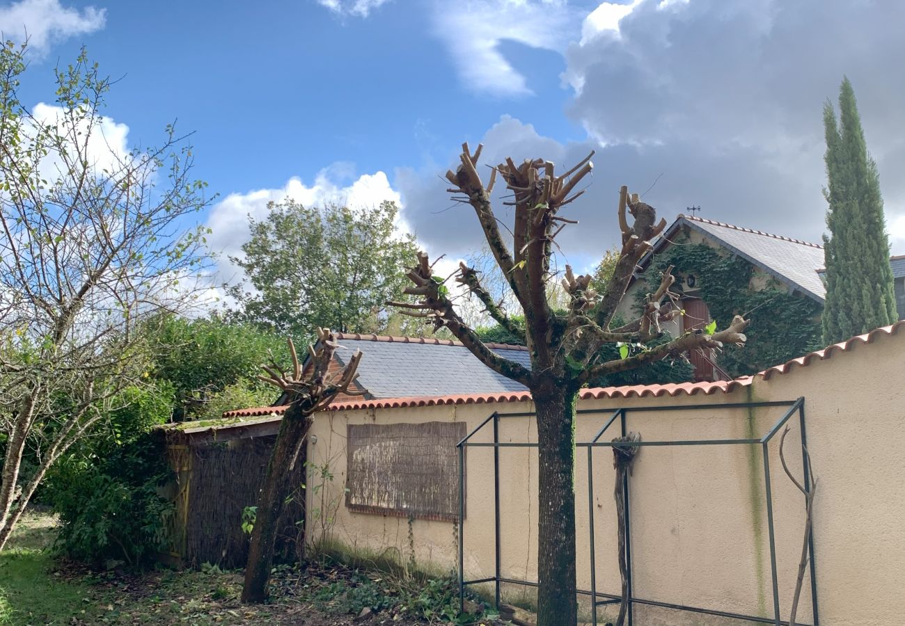 Maison à Rosnay - Gîte Familial 4 étoiles - École du Maupas - Brenne