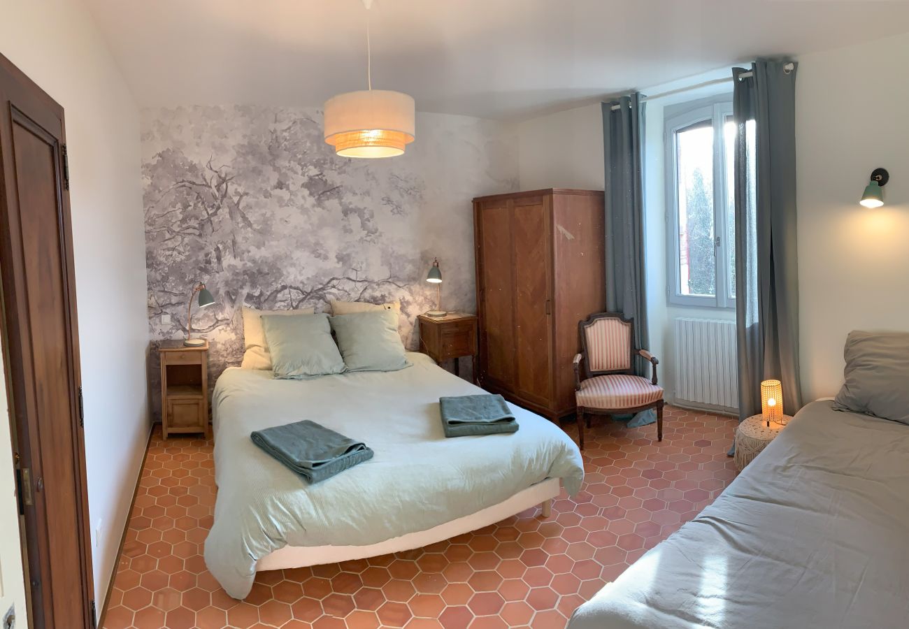 Maison à Rosnay - Gîte Familial 4 étoiles - École du Maupas - Brenne