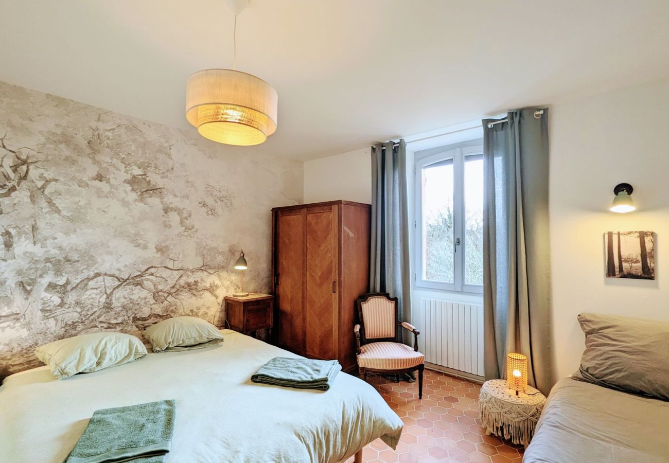 Maison à Rosnay - Gîte Familial 4 étoiles - École du Maupas - Brenne