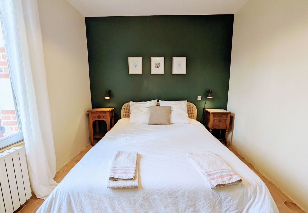 Maison à Rosnay - Gîte Familial 4 étoiles - École du Maupas - Brenne