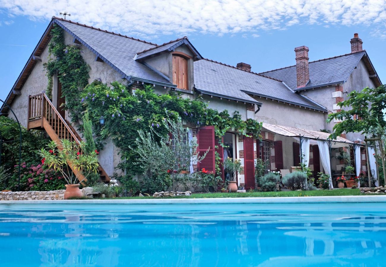 Maison à Rosnay - Gîte Familial 4 étoiles - École du Maupas - Brenne