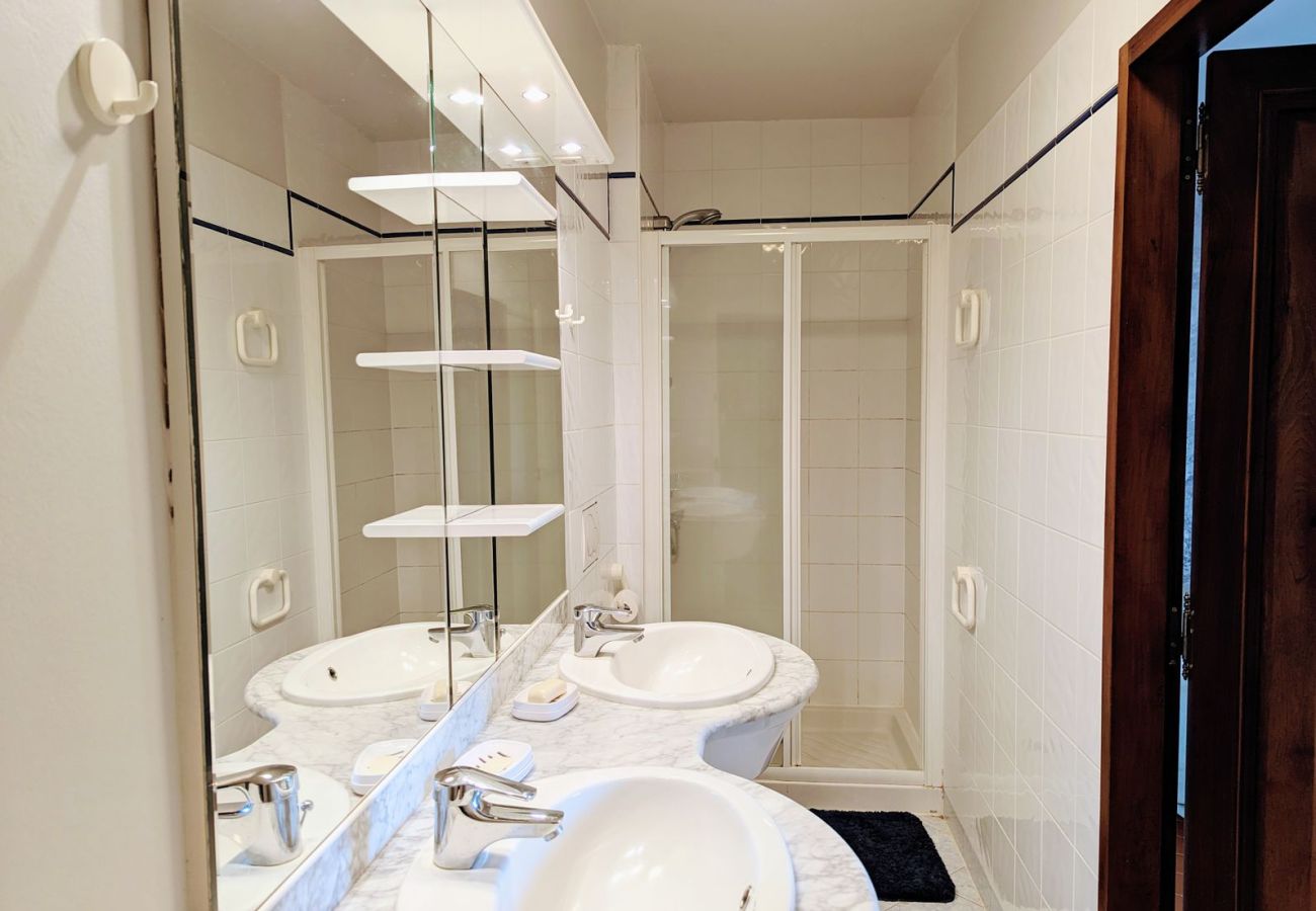 Maison à Rosnay - Gîte Familial 4 étoiles - École du Maupas - Brenne