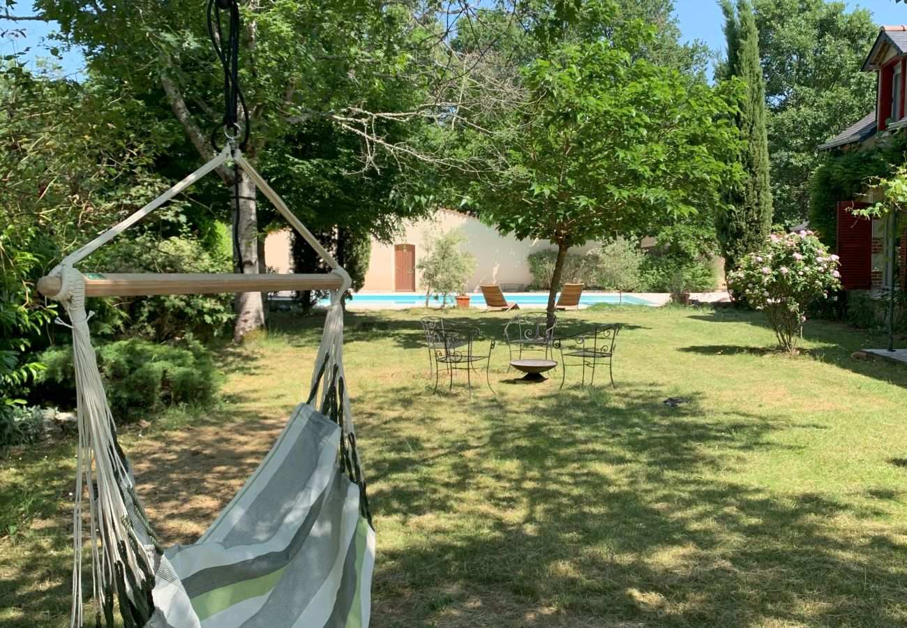 Maison à Rosnay - Gîte Familial 4 étoiles - École du Maupas - Brenne