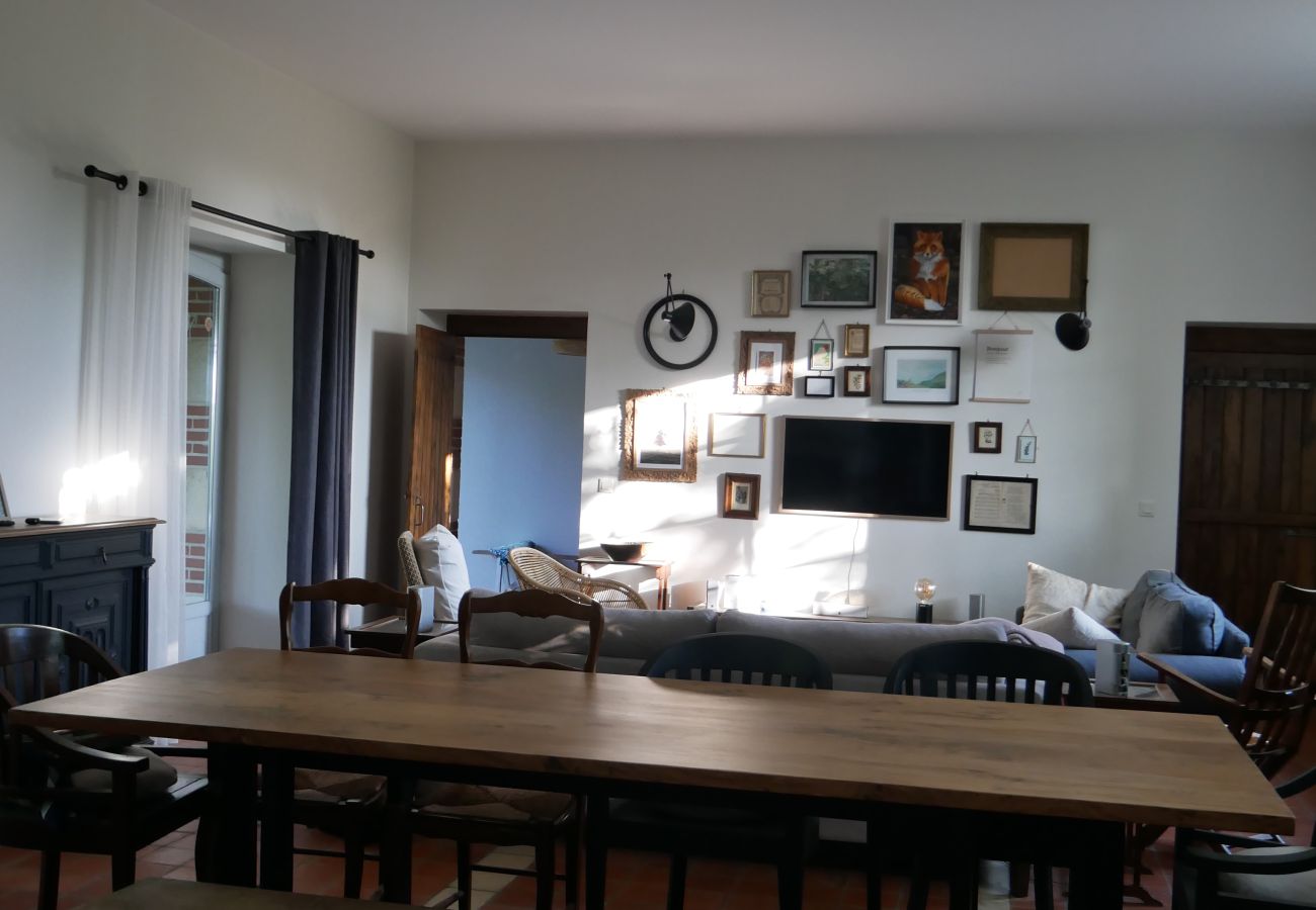 Maison à Rosnay - Gîte Familial 4 étoiles - École du Maupas - Brenne