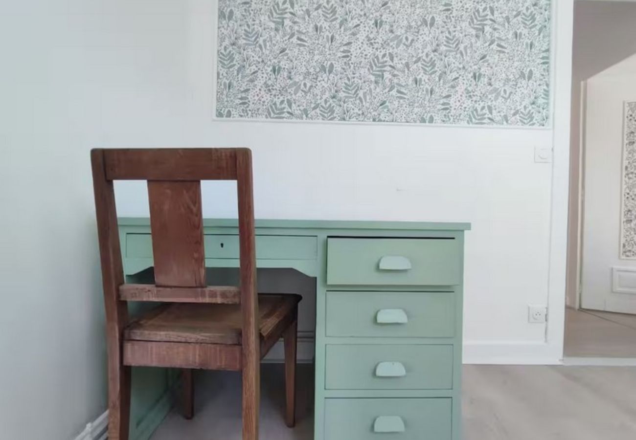 Maison à Châteauroux - Gite St Denis-jardin-wifi-3 chambres