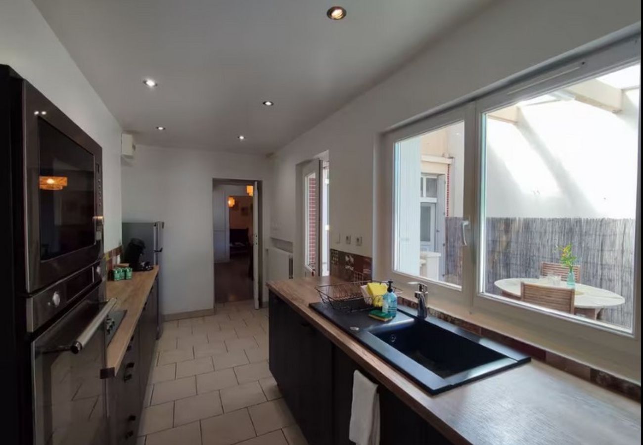 Maison à Châteauroux - Gite St Denis-jardin-wifi-3 chambres