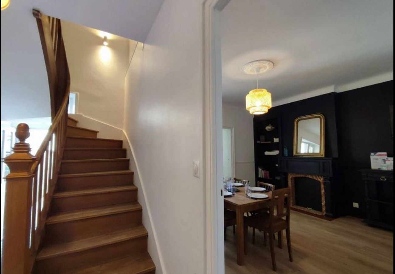 Maison à Châteauroux - Gite St Denis-jardin-wifi-3 chambres