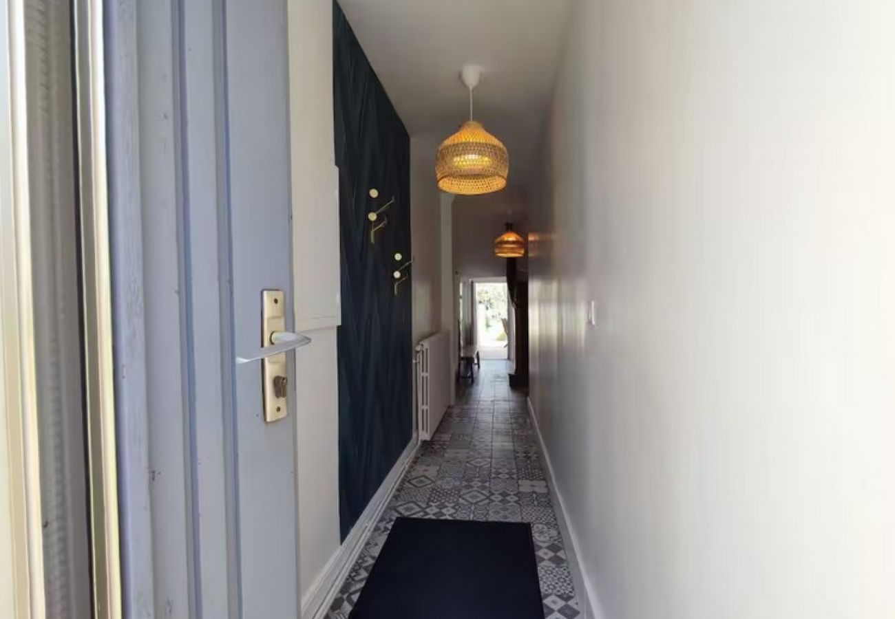 Maison à Châteauroux - Gite St Denis-jardin-wifi-3 chambres