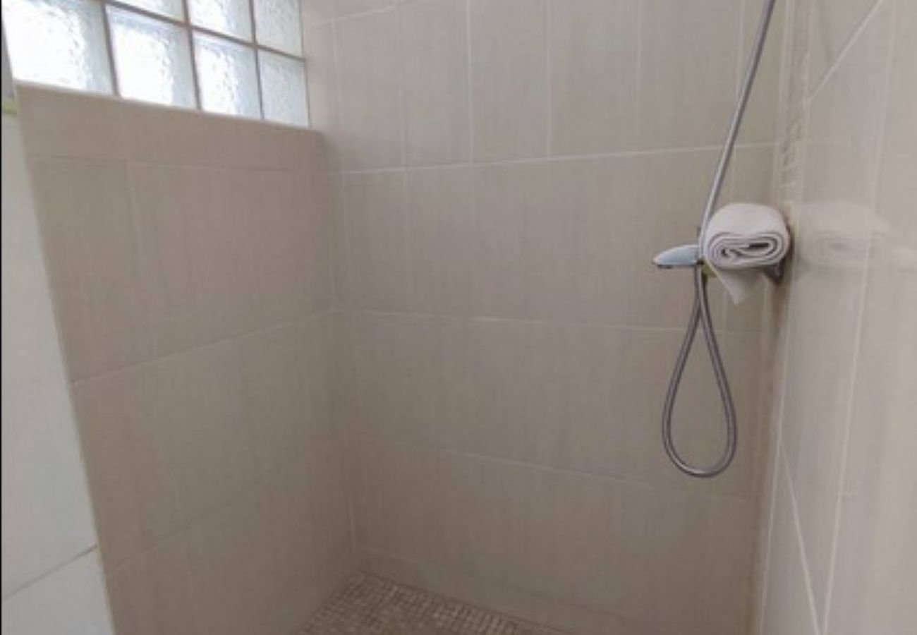 Maison à Châteauroux - Gite St Denis-jardin-wifi-3 chambres