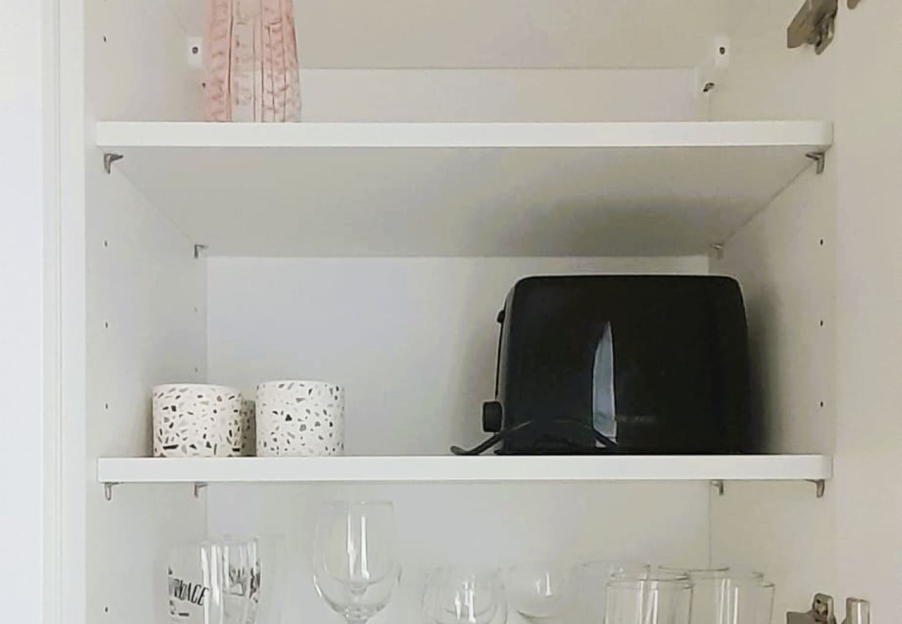 Appartement à Châteauroux - Le St Gildas Chtx - 2/4 pers - wifi - parking - balcon