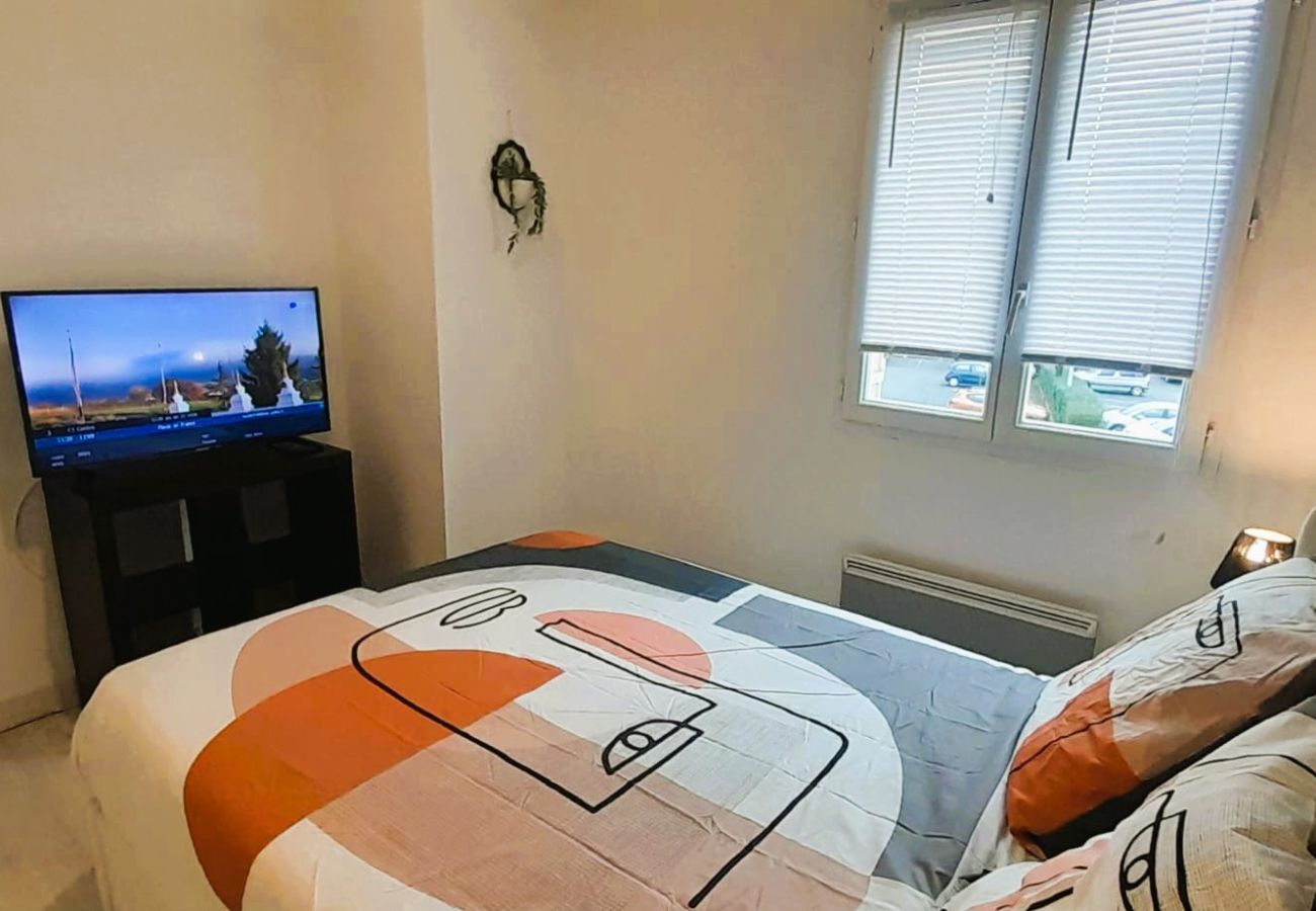 Appartement à Châteauroux - Le St Gildas Chtx - 2/4 pers - wifi - parking - balcon