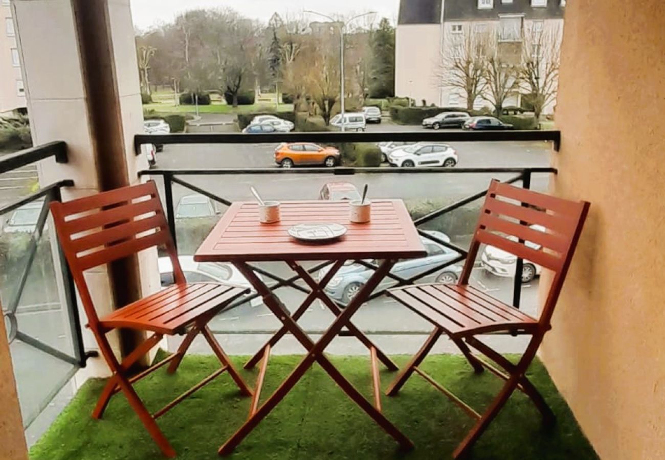 Appartement à Châteauroux - Le St Gildas Chtx - 2/4 pers - wifi - parking - balcon