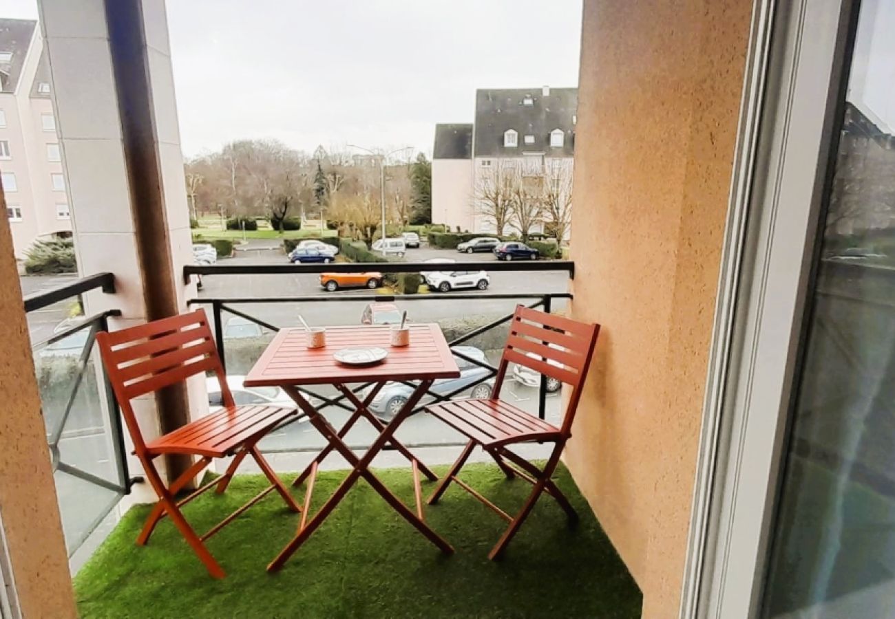 Appartement à Châteauroux - Le St Gildas Chtx - 2/4 pers - wifi - parking - balcon
