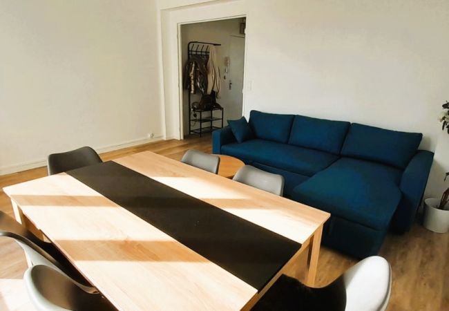 Appartement à Châteauroux - Le Combanaire - 4/6 pers - wifi - balcon - parking