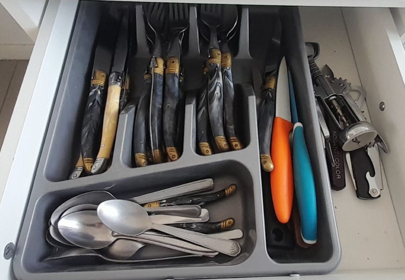 Appartement à Châteauroux - Le Combanaire - 4/6 pers - wifi - balcon - parking