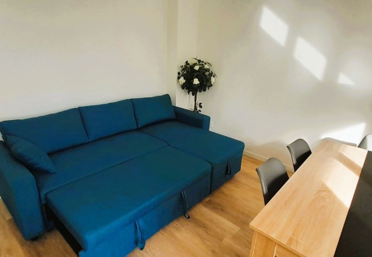 Appartement à Châteauroux - Le Combanaire - 4/6 pers - wifi - balcon - parking