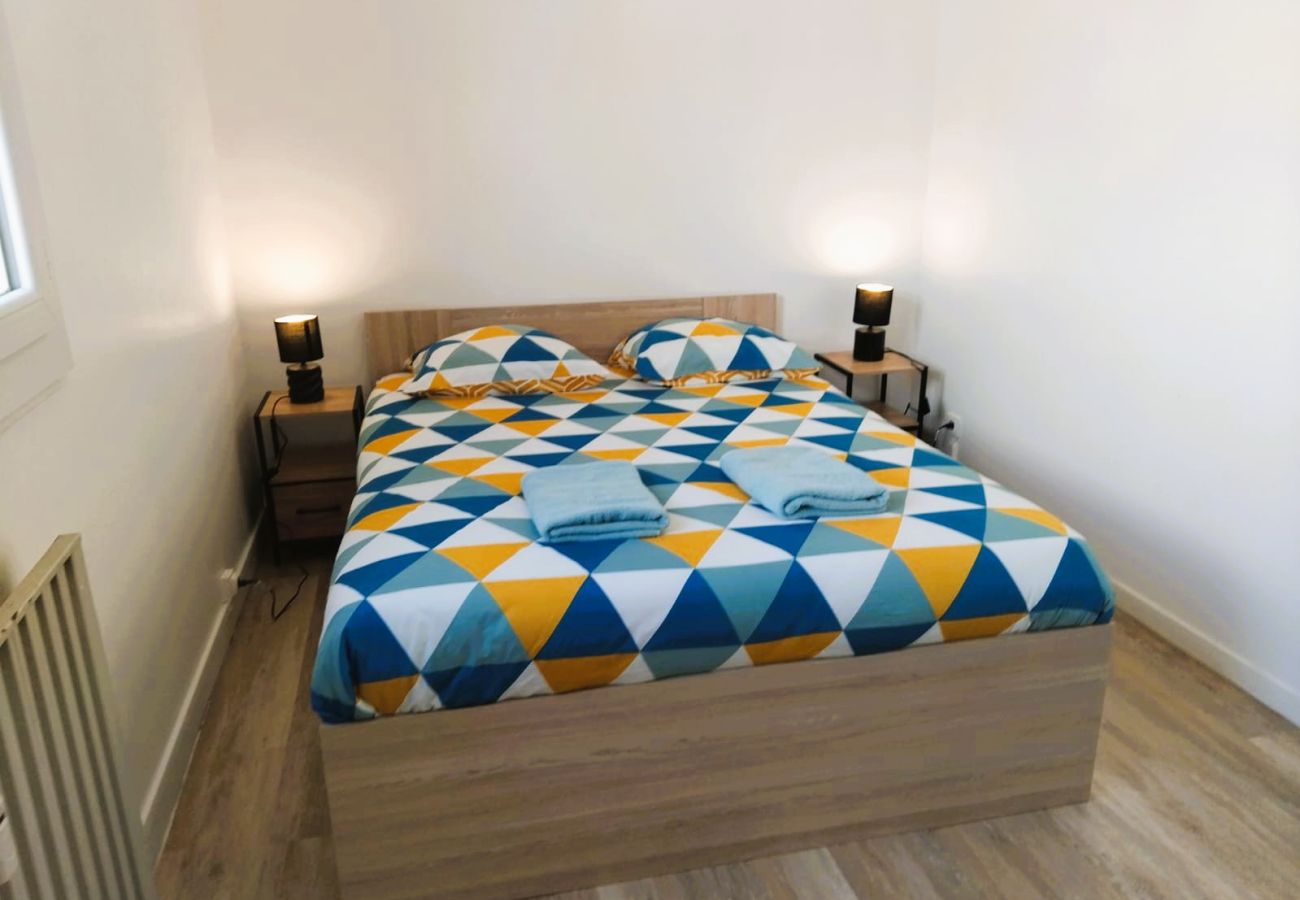 Appartement à Châteauroux - Le Combanaire - 4/6 pers - wifi - balcon - parking