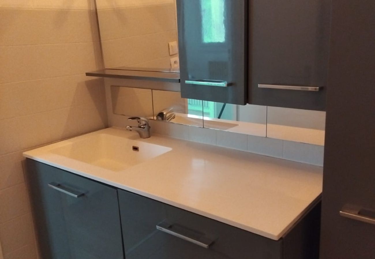 Appartement à Châteauroux - Le Combanaire - 4/6 pers - wifi - balcon - parking