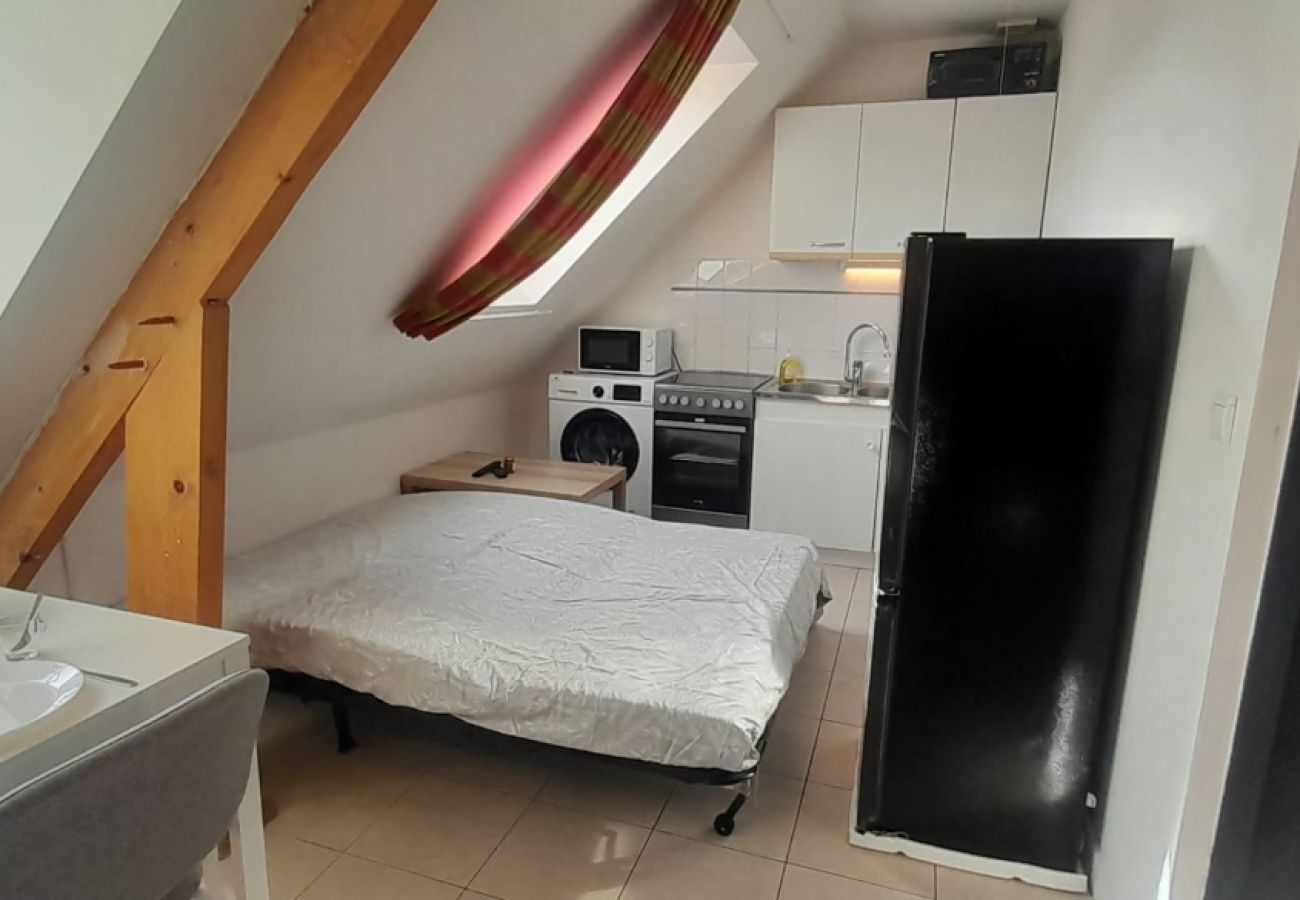 Studio à Déols - Déols Studio balnéo 2/4 pers- wifi-parking