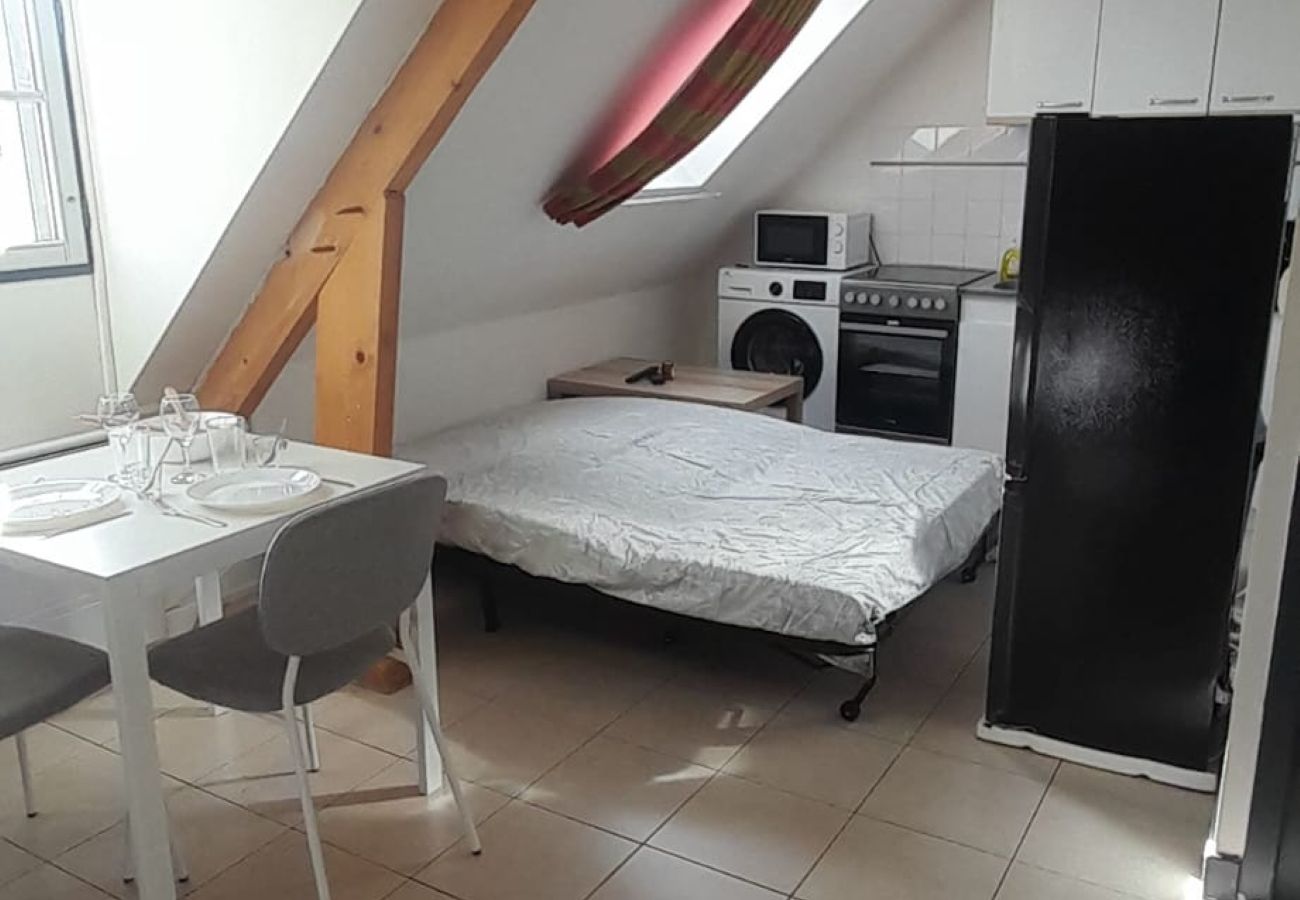 Studio à Déols - Déols Studio balnéo 2/4 pers- wifi-parking