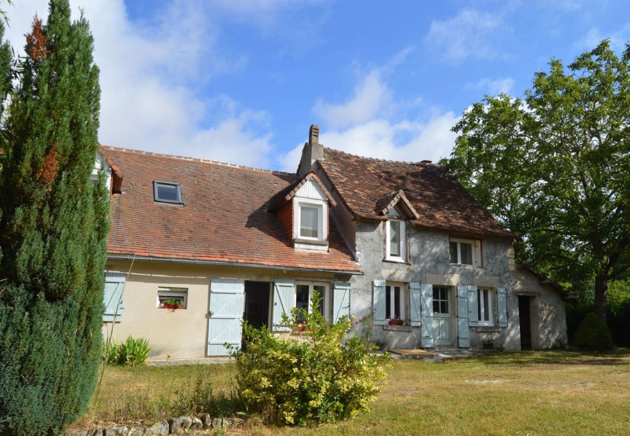 Maison à Saint-Lactencin - Tilloux - Gite 10 pers - piscine - jardin - wifi