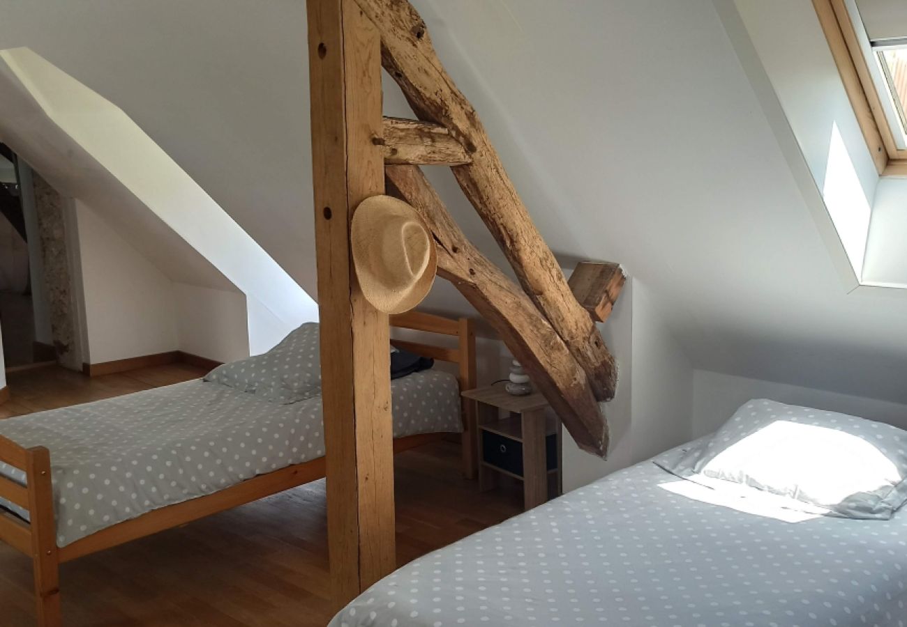 Maison à Saint-Lactencin - Tilloux - Gite 10 pers - piscine - jardin - wifi