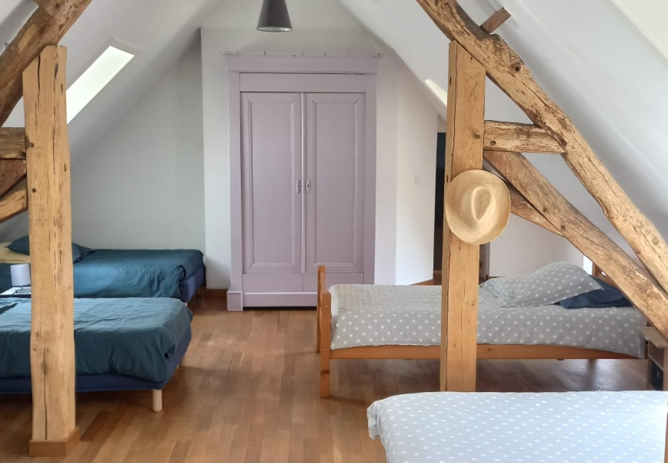 Maison à Saint-Lactencin - Tilloux - Gite 10 pers - piscine - jardin - wifi