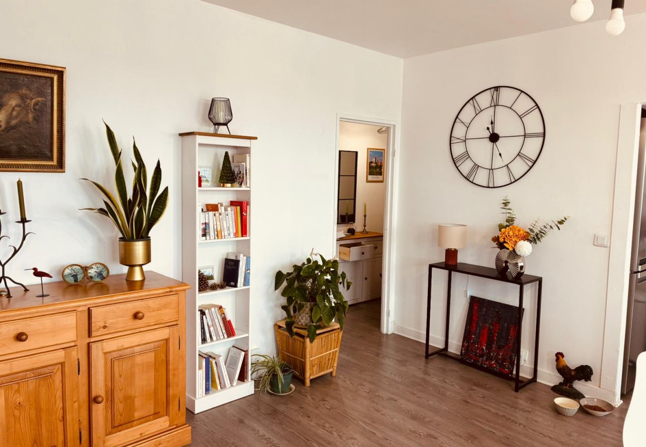 Appartement à Châteauroux - Superbe T3 - Chateauroux centre - vue panoramique - wifi