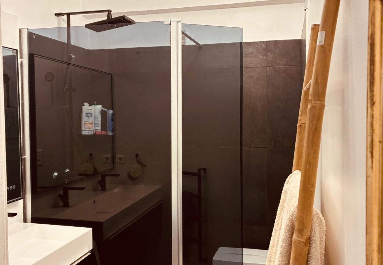 Appartement à Châteauroux - Superbe T3 - Chateauroux centre - vue panoramique - wifi