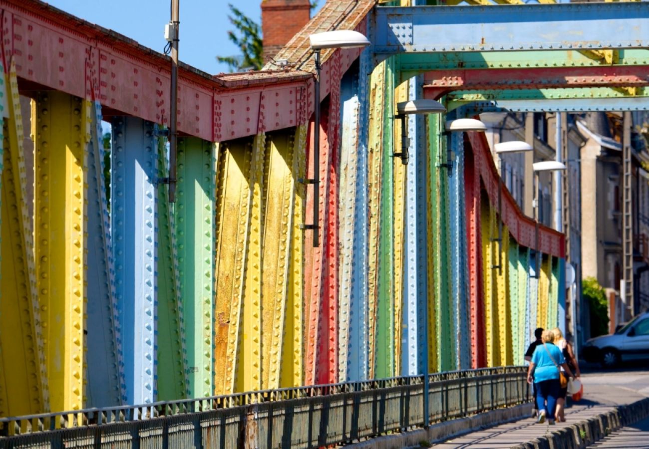Appartement à Vierzon - Le Tropical - T2 Vierzon quartier hopital