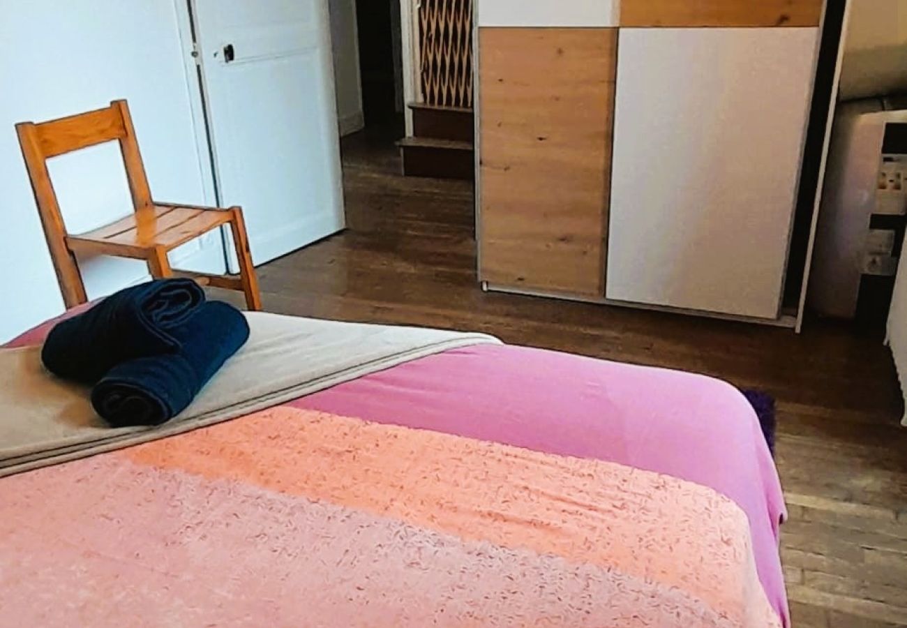 Maison à Vatan - Le Silodort - 5 lits - wifi -cour