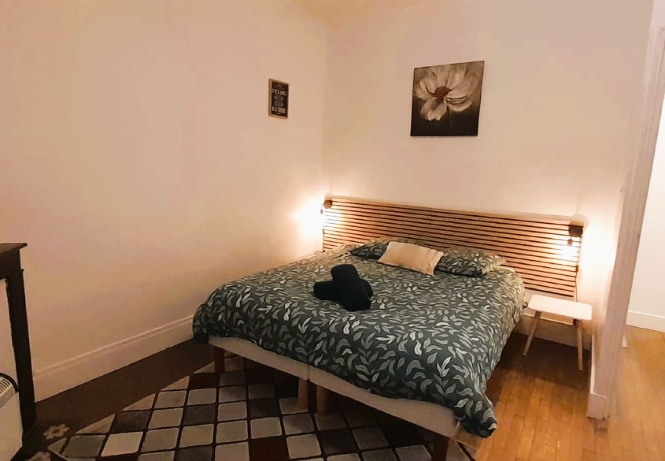 Maison à Vatan - Le Silodort - 5 lits - wifi -cour