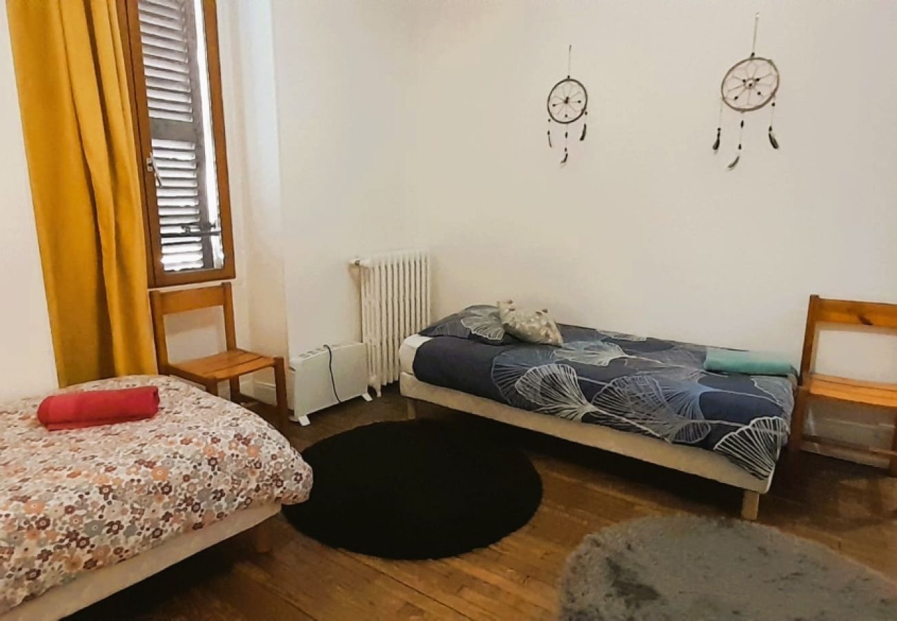 Maison à Vatan - Le Silodort - 5 lits - wifi -cour