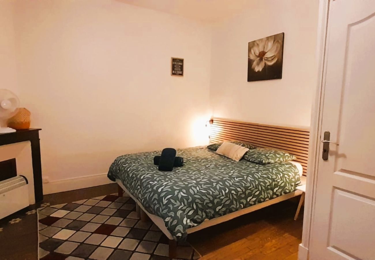 Maison à Vatan - Le Silodort - 5 lits - wifi -cour