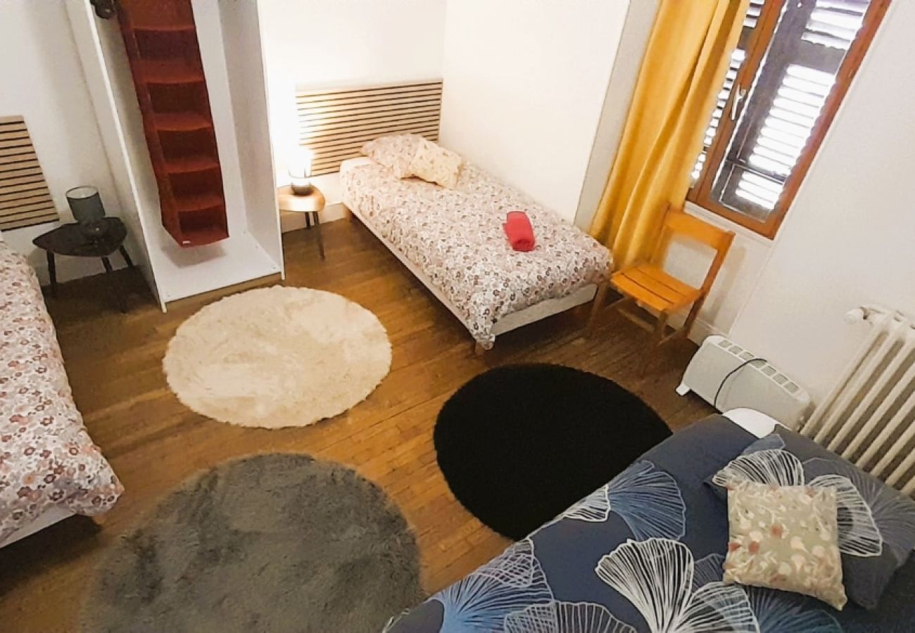 Maison à Vatan - Le Silodort - 5 lits - wifi -cour
