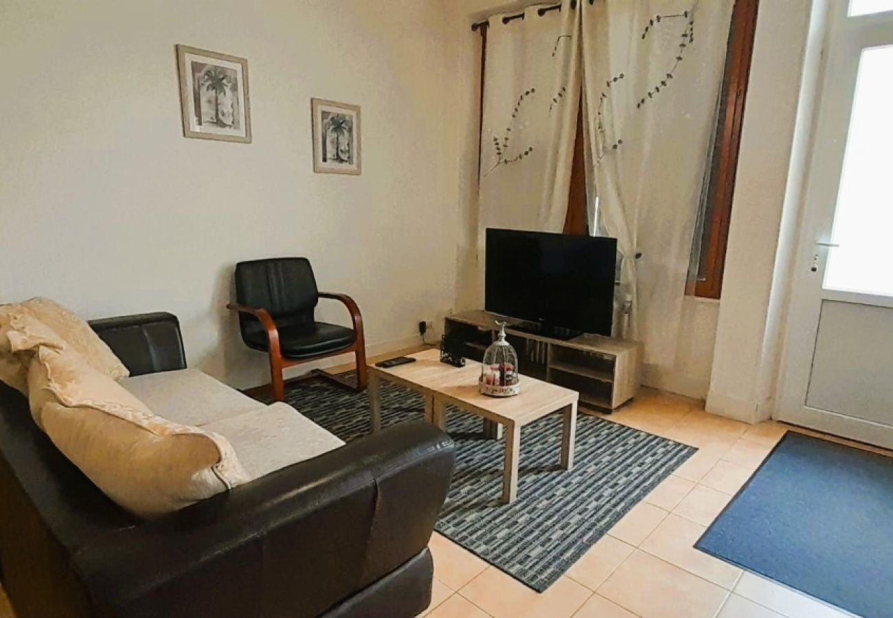 Maison à Vatan - Le Silodort - 5 lits - wifi -cour