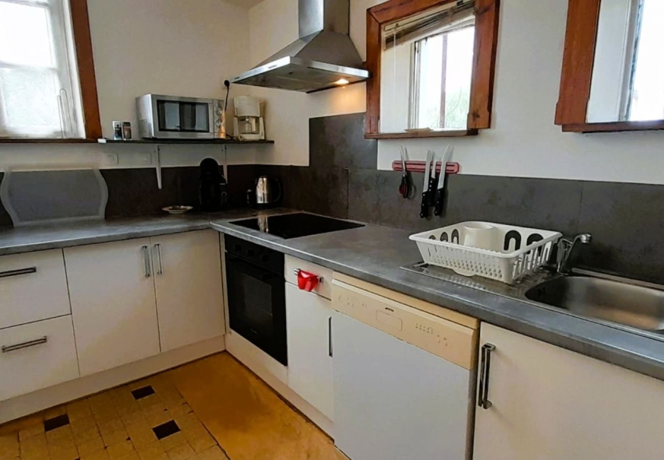 Maison à Thénioux - La Forge- Gite 4 pers- face au canal du Berry- Wifi