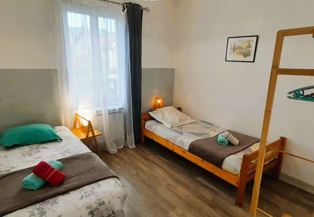 Maison à Thénioux - La Forge- Gite 4 pers- face au canal du Berry- Wifi