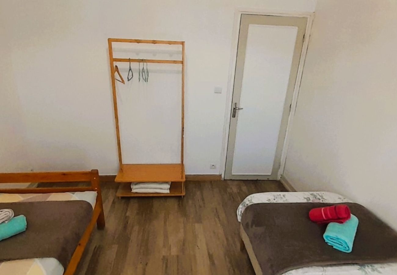 Maison à Thénioux - La Forge- Gite 4 pers- face au canal du Berry- Wifi