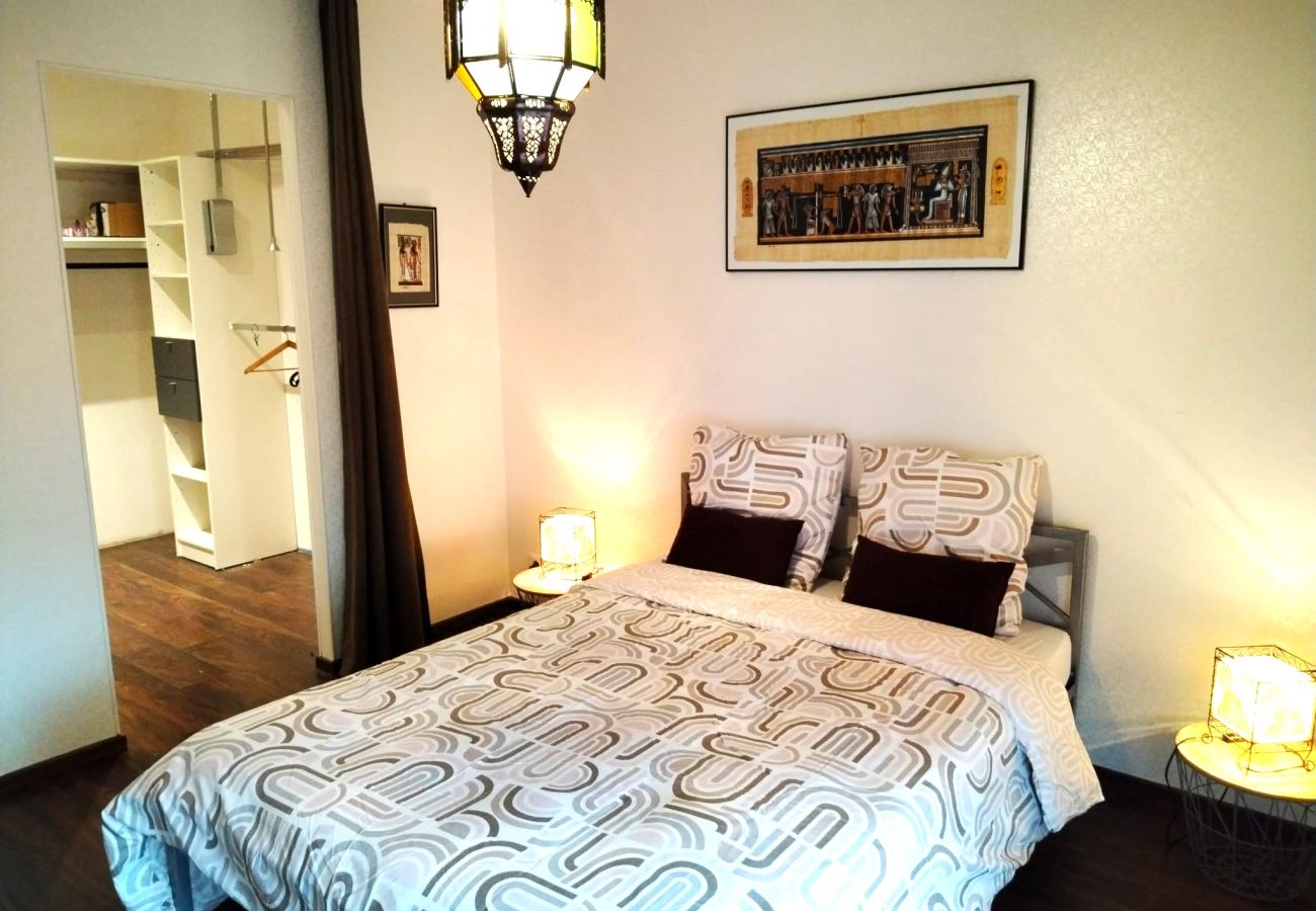 Maison à Châteauroux - Maison 3 chb - 7 pers - wifi - jardin - piscine