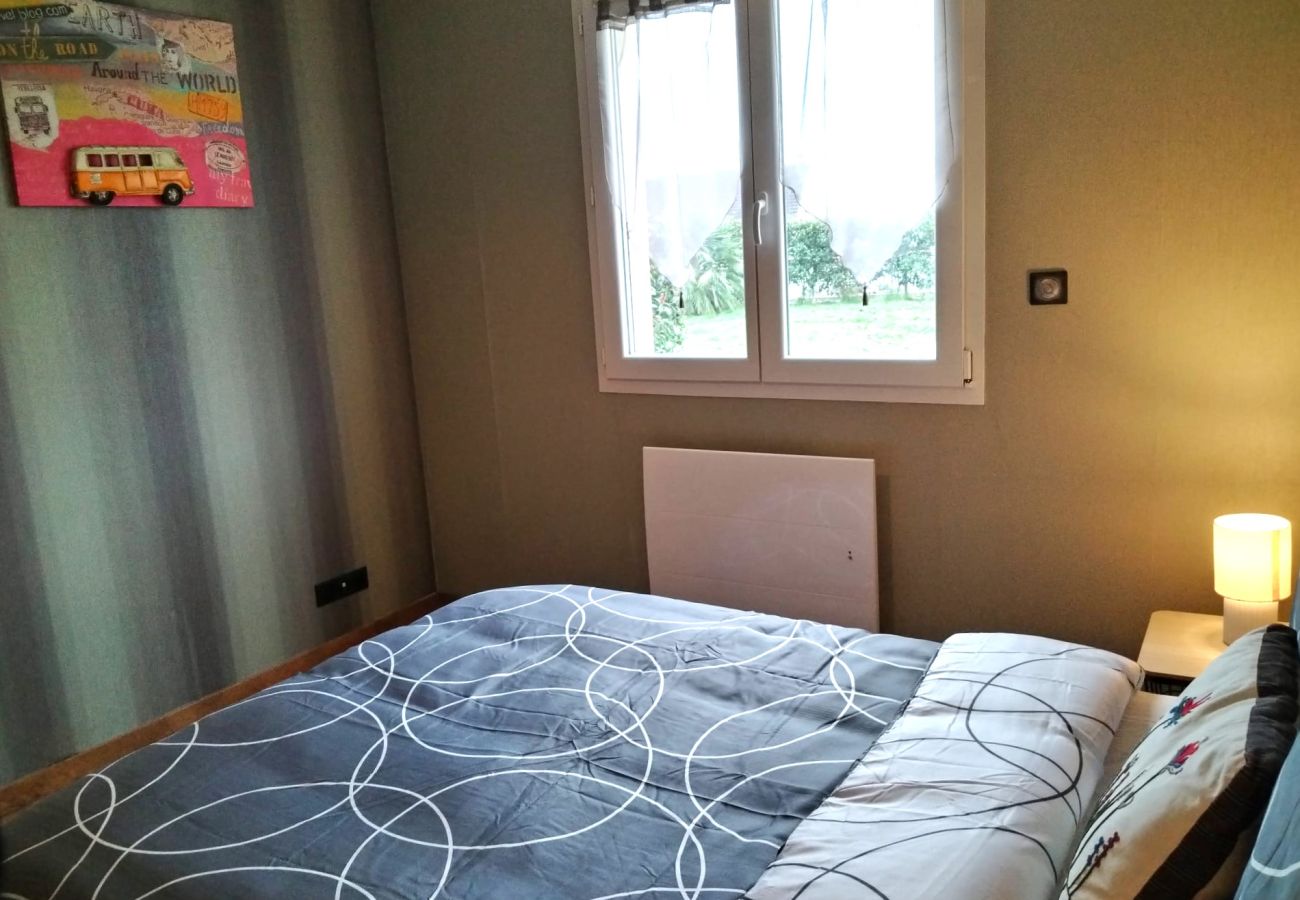 Maison à Châteauroux - Maison 3 chb - 7 pers - wifi - jardin - piscine